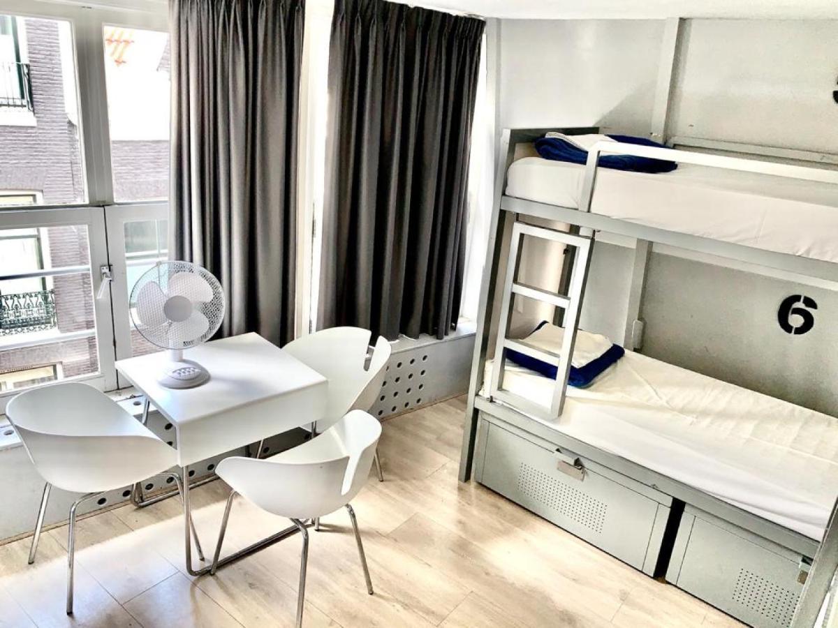 Habitación Compartida Mixta de 6 camas