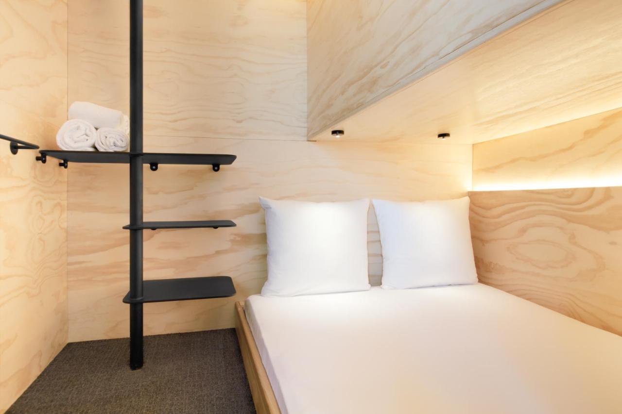 Slaapcabine met Gedeelde Badkamer