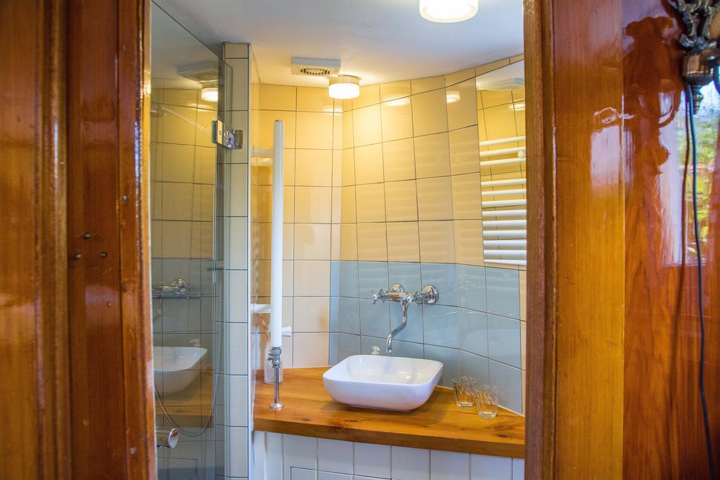 Double Room Private Bathroom