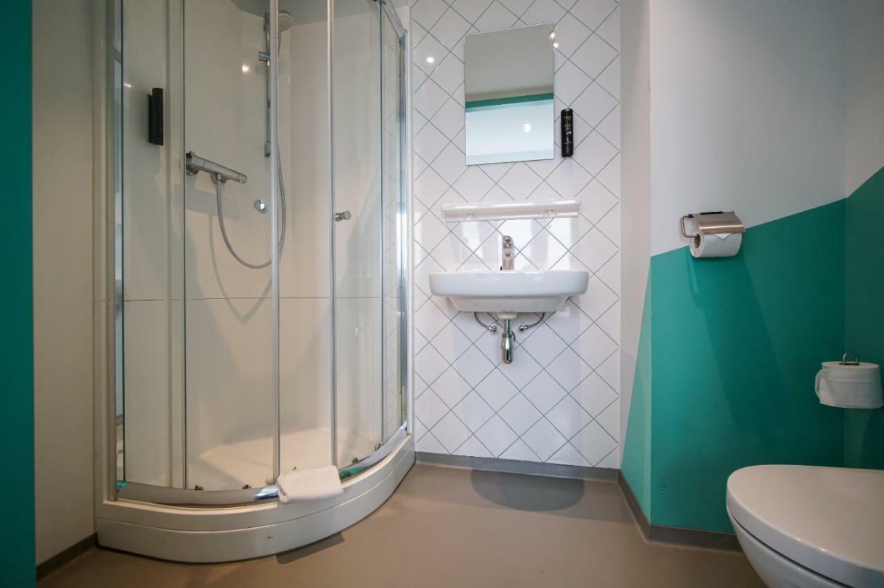 Private 6 Bed Dormitory En-Suite