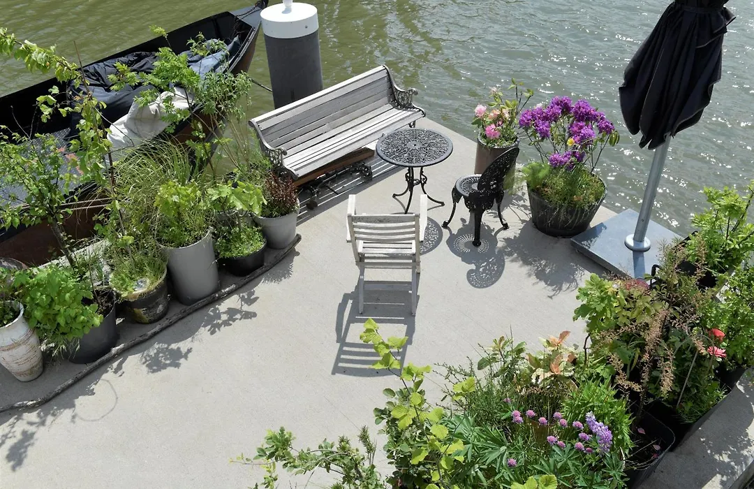 Euphrate Houseboat-1