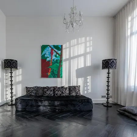 Dina-Perla Lodges, Shared Home - Not Hotel - In Museum District-2