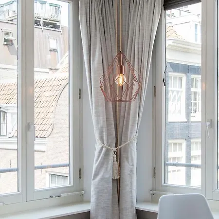 Jordaan Suite Bed And Bubbles-3